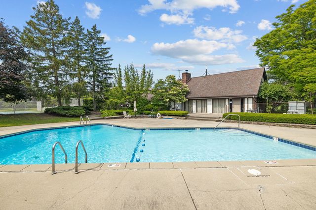 491 Timber Ridge Drive 104, Carol Stream, IL 60188