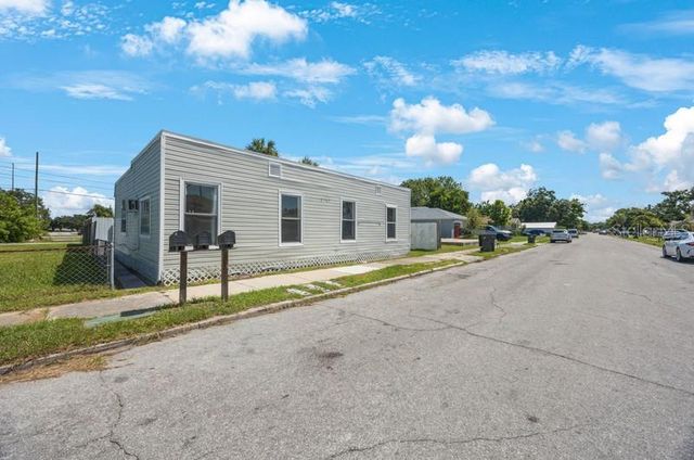 2753 53RD AVENUE N, St Petersburg, FL 33714