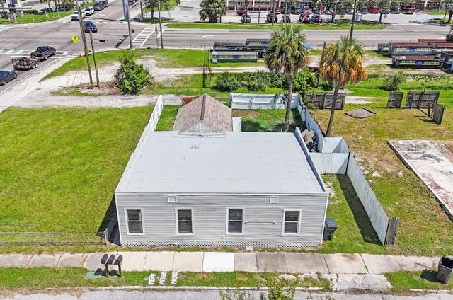 2753 53RD AVENUE N, St Petersburg, FL 33714