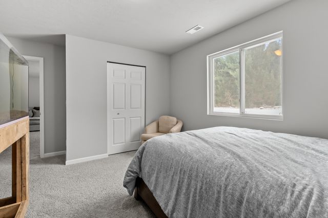 5088 Lake Pines Court, Pavilion Twp, MI 49097