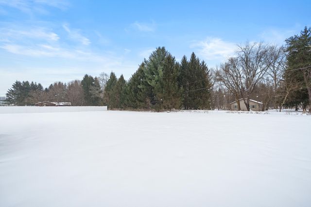 5088 Lake Pines Court, Pavilion Twp, MI 49097