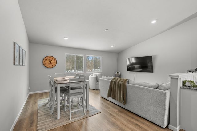 5088 Lake Pines Court, Pavilion Twp, MI 49097