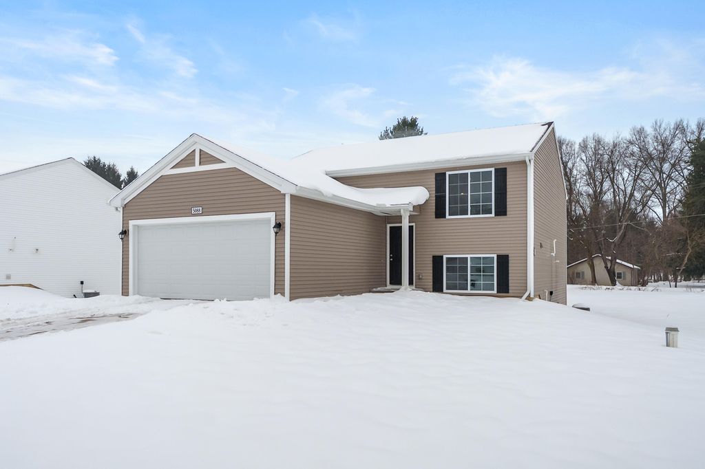 5088 Lake Pines Court, Pavilion Twp, MI 49097