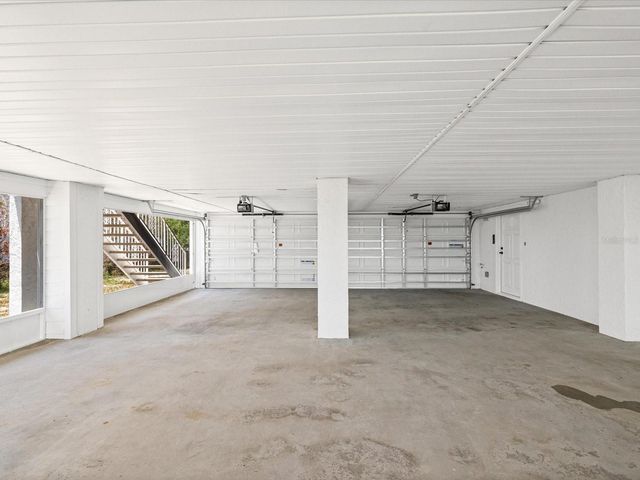 1647 SEA BREEZE DRIVE, Tarpon Springs, FL 34689