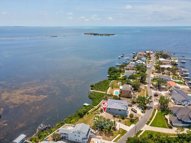 1647 SEA BREEZE DRIVE, Tarpon Springs, FL 34689