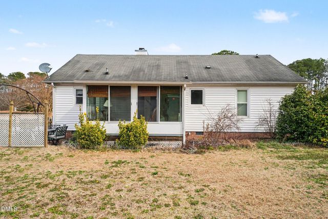 104 Bright Leaf Drive, Clayton, NC 27520