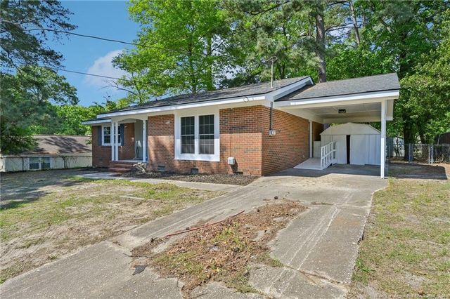818 Rock Spring Road, Fayetteville, NC 28314
