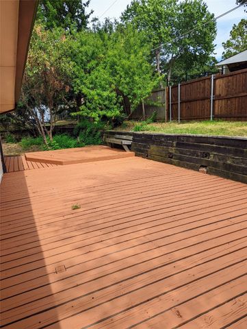 104 Brookdale Drive, Highland Village, TX 75077