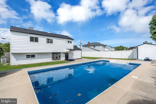 16 FALMOUTH RD, Hamilton, NJ 08620