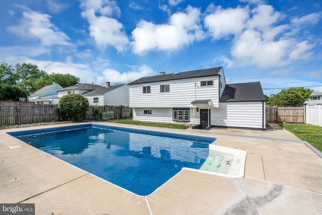 16 FALMOUTH RD, Hamilton, NJ 08620