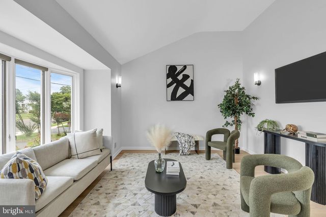 16 FALMOUTH RD, Hamilton, NJ 08620