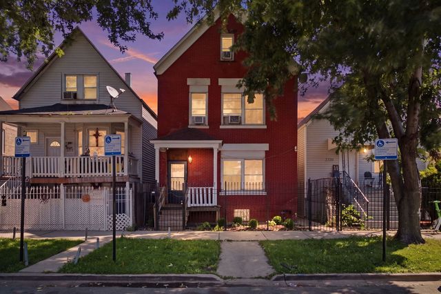 5225 S CAMPBELL Avenue, Chicago, IL 60632