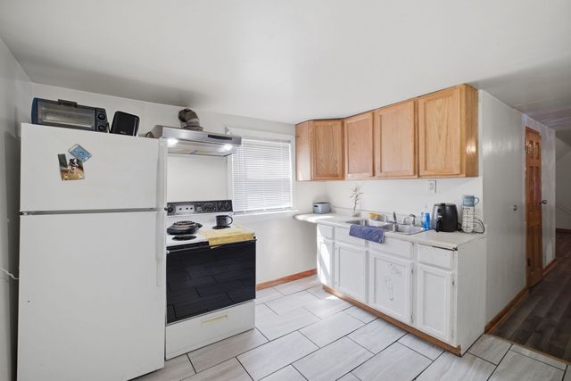 5225 S CAMPBELL Avenue, Chicago, IL 60632