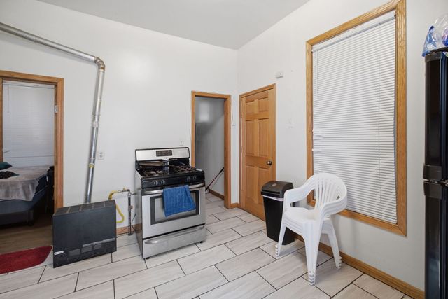 5225 S CAMPBELL Avenue, Chicago, IL 60632