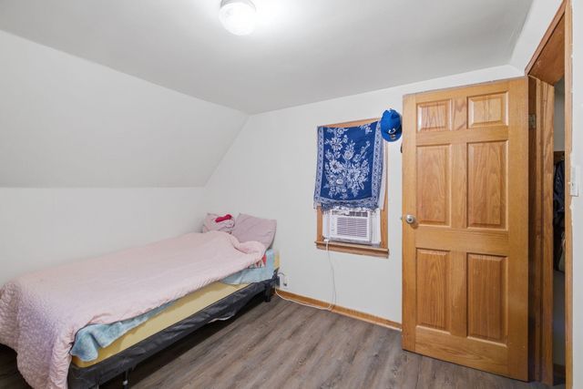 5225 S CAMPBELL Avenue, Chicago, IL 60632