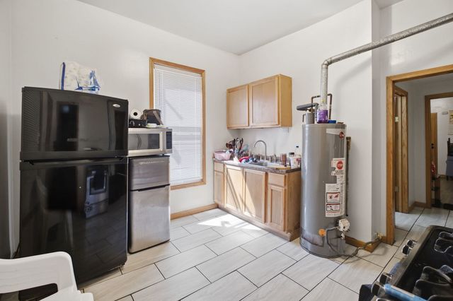 5225 S CAMPBELL Avenue, Chicago, IL 60632