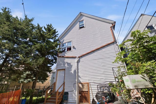 5225 S CAMPBELL Avenue, Chicago, IL 60632