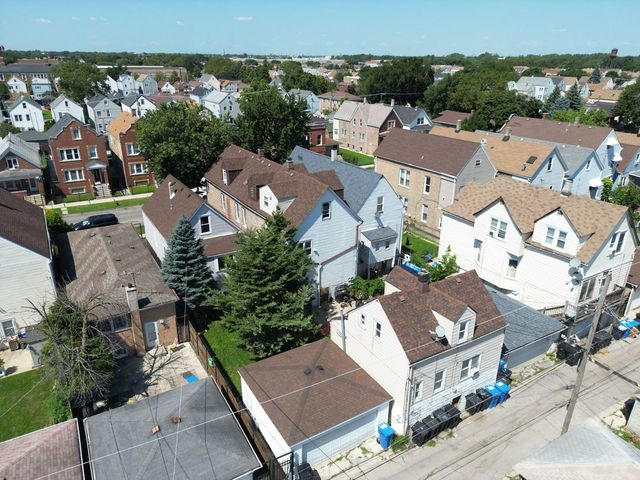 5225 S CAMPBELL Avenue, Chicago, IL 60632