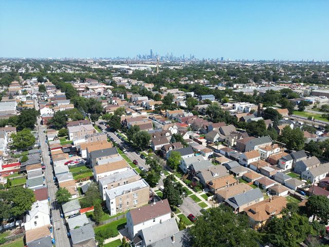 5225 S CAMPBELL Avenue, Chicago, IL 60632