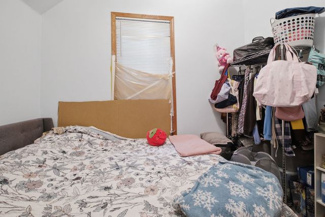 5225 S CAMPBELL Avenue, Chicago, IL 60632