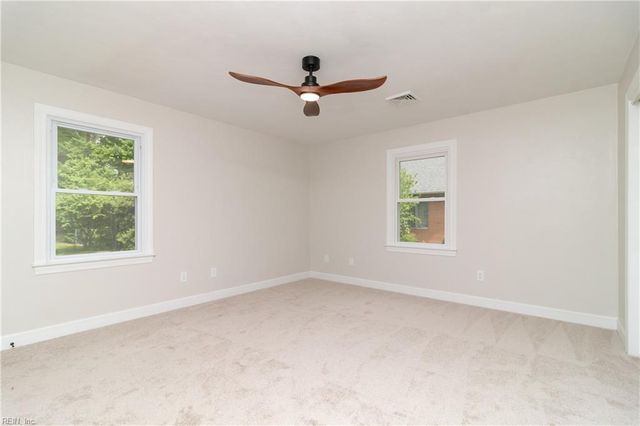 1425 Lotus DR, Virginia Beach, VA 23456