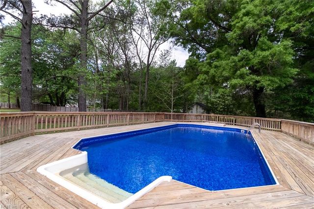 1425 Lotus DR, Virginia Beach, VA 23456