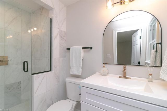 1425 Lotus DR, Virginia Beach, VA 23456