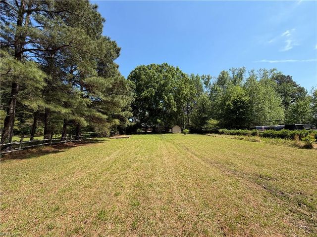 1425 Lotus DR, Virginia Beach, VA 23456