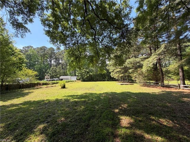 1425 Lotus DR, Virginia Beach, VA 23456