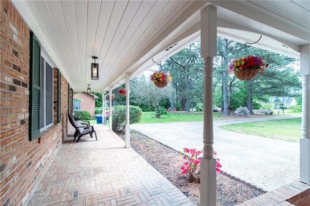 1425 Lotus DR, Virginia Beach, VA 23456