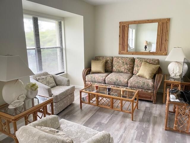 2306 Fairway Drive S, Jupiter, FL 33477