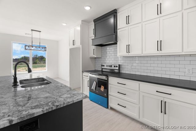 13203 Whimsical Lane, Kingston, OK 73439