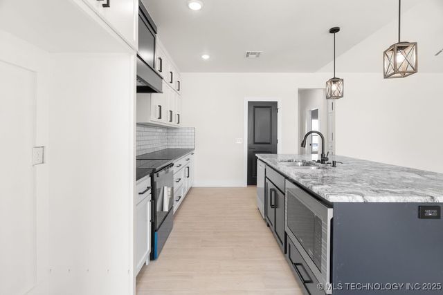 13203 Whimsical Lane, Kingston, OK 73439