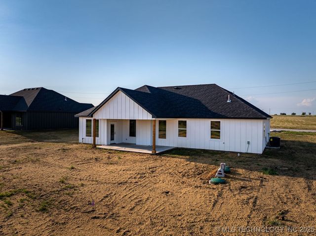 13203 Whimsical Lane, Kingston, OK 73439