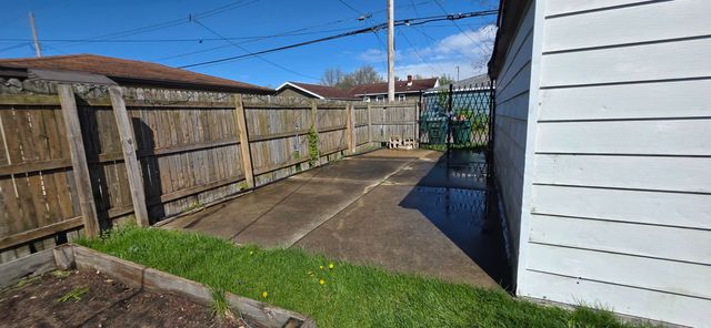 7529 Maryland Avenue, Hammond, IN 46323