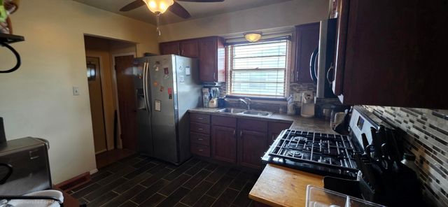 7529 Maryland Avenue, Hammond, IN 46323