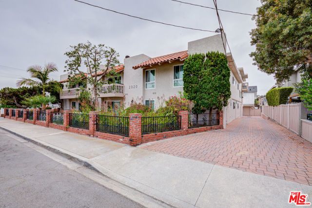 2020 Graham Avenue 203, Redondo Beach, CA 90278