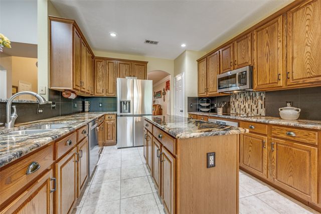 3401 Attaway Circle, Corinth, TX 76208