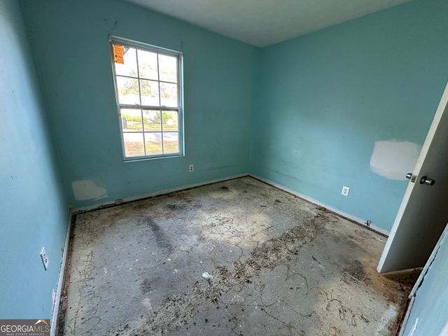 4561 Garden Hills Drive, Stone Mountain, GA 30083