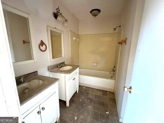 4561 Garden Hills Drive, Stone Mountain, GA 30083