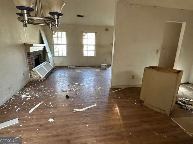 4561 Garden Hills Drive, Stone Mountain, GA 30083