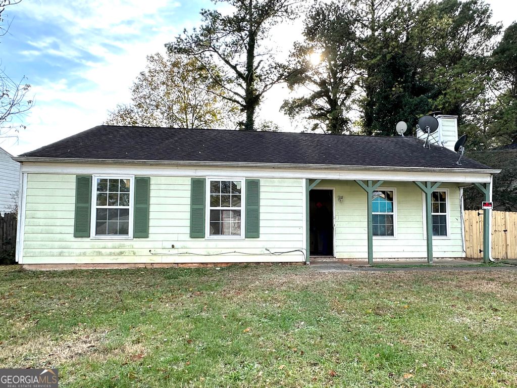 4561 Garden Hills Drive, Stone Mountain, GA 30083