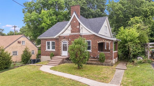 437 Samoht Ridge Road, Delhi Twp, OH 45238