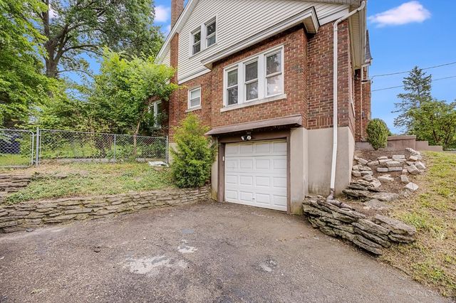 437 Samoht Ridge Road, Delhi Twp, OH 45238