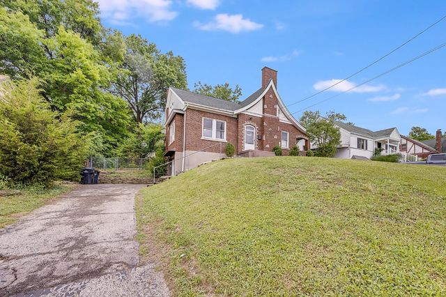 437 Samoht Ridge Road, Delhi Twp, OH 45238