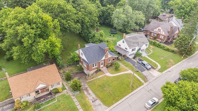 437 Samoht Ridge Road, Delhi Twp, OH 45238