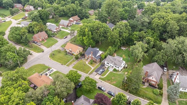 437 Samoht Ridge Road, Delhi Twp, OH 45238