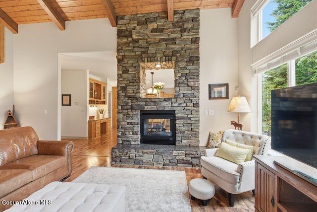 12377 N Bradbury DR, Hayden, ID 83835