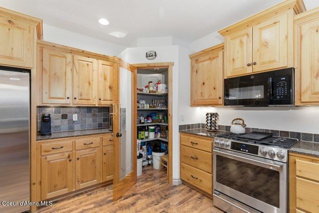 12377 N Bradbury DR, Hayden, ID 83835
