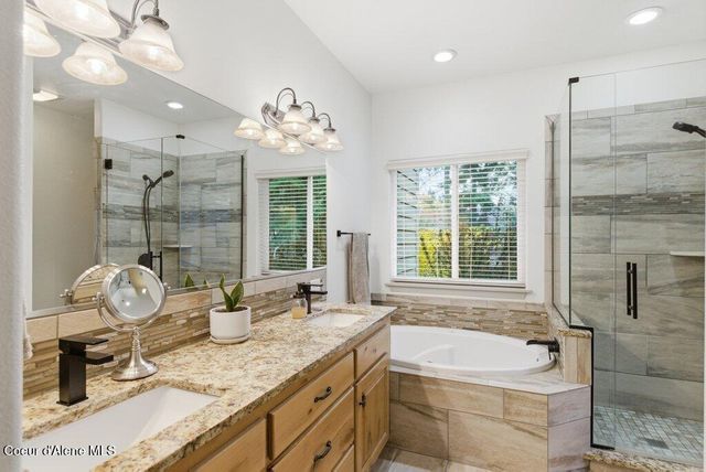 12377 N Bradbury DR, Hayden, ID 83835